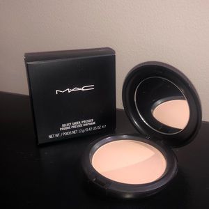MAC Select Sheer/ Pressed .42US OZ; NW20